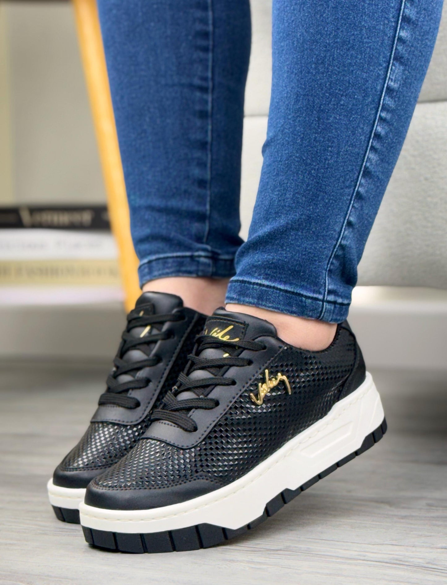 Ref: 8090